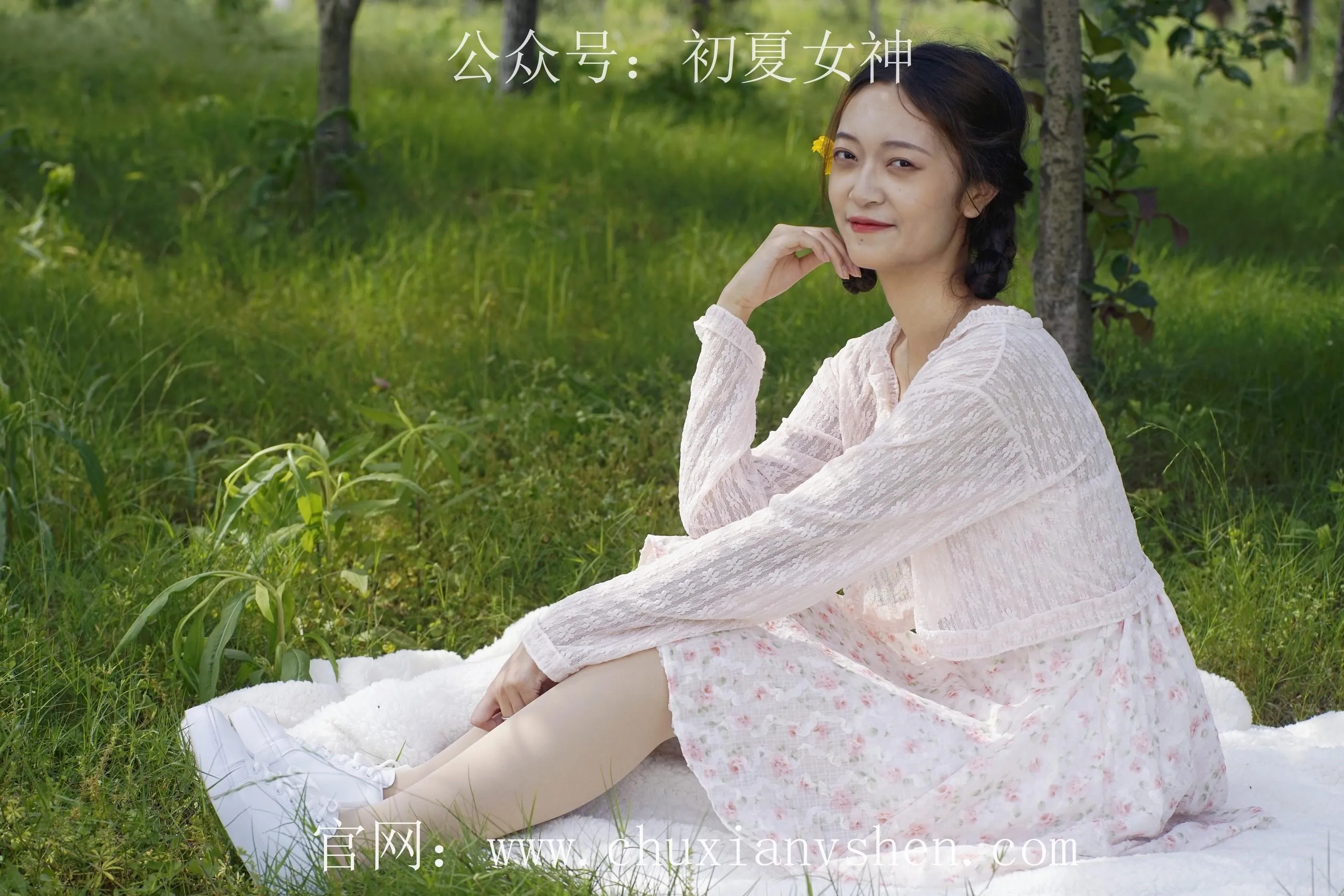 初夏女神 NO.070 依依 邻家女孩-风中少女 [122P]插图8